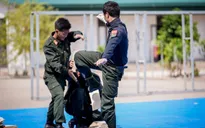 Chiến sĩ quả cảm - Tập 8: Mono xuất sắc, Tiến Luật gây bất ngờ với "cú đấm thép"