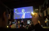 Bằng chứng ADN gần hiện trường vụ ám sát Charlie Kirk trùng khớp với nghi phạm bị bắt
