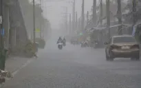 Nhiều nơi trên cả nước mưa dông, có nơi mưa rất to trên 100 mm