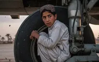 Cậu bé sống sót thần kỳ khi chui vào càng đáp trong suốt chuyến bay từ Kabul sang New Delhi