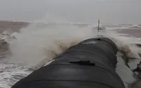 Bão số 9 cách Móng Cái 570 km, sóng cao hơn 10m, biển động dữ dội