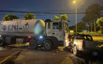 Xe bồn bị mất lái tông vào nhiều xe, tài xế tử vong nghi đột quỵ