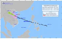 Bão số 10 tiến sát đất liền Hà Tĩnh - Bắc Quảng Trị, gió mạnh tại ven biển