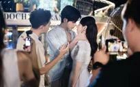 Hậu trường nụ hôn dưới mưa siêu lãng mạn của 'tổng tài' Gió ngang khoảng trời xanh