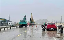 CẬP NHẬT: Mưa lũ sau bão số 10 gây nhiều thiệt hại, Quốc lộ 1A bị chia cắt