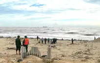 Quảng Trị: Phát hiện 2 thi thể ngư dân trên 2 tàu cá bị nạn