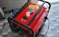 Dùng máy phát điện trong nhà, 2 bố con tử vong do ngạt khí
