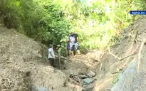Nguy cơ sạt lở uy hiếp 140 hộ dân ở Mường Quàng