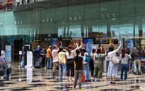 Người đàn ông bị bắt vì chửi bới, cào cấu cảnh sát tại sân bay Changi