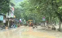 Người dân Tuyên Quang vẫn chật vật sau lũ lịch sử
