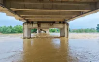Lũ trên nhiều sông ở miền Bắc vượt báo động 3, nguy cơ sạt lở bờ sông