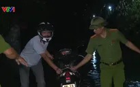 Người dân Tuyên Quang chạy lũ trong đêm