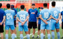 ĐT Việt Nam trở lại tập luyện, Quang Vinh chia sẻ cảm xúc về tình cảm của người hâm mộ