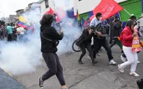 Ecuador rúng động bởi làn sóng biểu tình dẫn đến đụng độ bạo lực