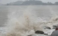 Bão Fengshen di chuyển theo hướng Tây Tây Bắc với tốc độ khoảng 20km/h