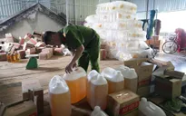 Bắt nữ giám đốc sản xuất hơn 2,7 triệu lít dầu ăn giả, thu lợi 75 tỷ đồng