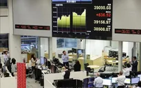 Chỉ số Nikkei 225 tiệm cận mốc kỷ lục 50.000 điểm