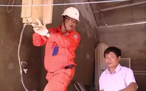 Hà Nội khôi phục hệ thống điện sau mưa lũ