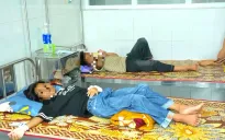 Gia hạn đình chỉ công tác Phó Hiệu trưởng vụ học sinh nhập viện nghi do ngộ độc