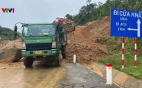 Sạt lở trên tuyến đường lên cửa khẩu Tây Giang