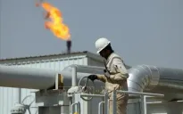 Lo ngại gián đoạn nguồn cung tiếp tục đẩy giá dầu đi lên