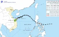 Bão số 12 suy yếu thành áp thấp nhiệt đới gây mưa lớn diện rộng ở miền Trung
