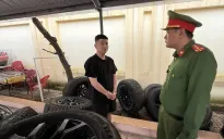 Thanh niên lái xe bán tải đi trộm cắp hàng loạt bánh ô tô