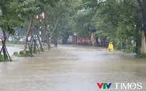 Huế: Lũ rút chậm, hơn 4.200 người đã được sơ tán khỏi vùng ngập sâu