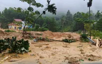 Sạt lở quả đồi ở Đà Nẵng, hàng nghìn mét khối đất đá đổ ập xuống Quốc lộ 40B