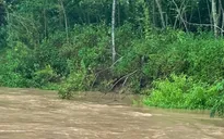 Tìm thấy thi thể người đàn ông mất tích khi ra sông vớt củi trong mưa lũ