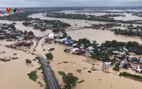 Tăng cường cứu nạn, cứu hộ ở vùng ngập lụt Đà Nẵng