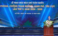 Thủ tướng: Người làm báo đấu tranh không khoan nhượng với tham nhũng, tiêu cực