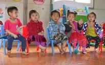 Co ro trong giá lạnh, học trò Xúa Do vẫn miệt mài đến lớp