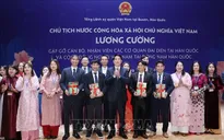 Chủ tịch nước gặp mặt cộng đồng người Việt Nam tại Đông Nam Hàn Quốc