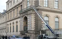 Thêm 2 người bị buộc tội liên quan đến vụ trộm ở bảo tàng Louvre