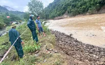 Nghệ An: Phát hiện quả bom dưới lòng sông Nậm Mộ