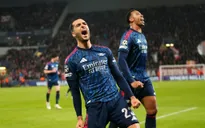 Tiếp tục bay cao, Arsenal nối dài những kỷ lục ấn tượng