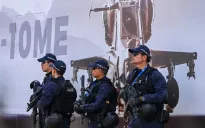 Singapore bổ sung hình phạt đánh roi đối với tội phạm lừa đảo trực tuyến