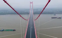 Trung Quốc chính thức thông xe cầu dây văng 2 tầng đầu tiên trên thế giới
