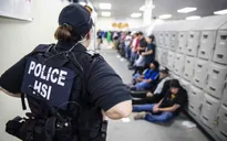 Chính quyền Tổng thống Trump hủy 80.000 thị thực trong chiến dịch siết chặt nhập cư