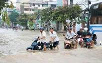 Triều cường ở Cần Thơ cao kỷ lục, nhiều tuyến đường cao ráo vẫn bị ngập