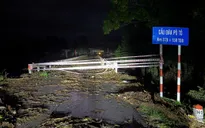 Nhiều tuyến đường "huyết mạch" bị tê liệt do bão số 3