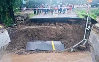 Sập cầu Kliếc ở Gia Lai, giao thông đường Trường Sơn Đông tê liệt