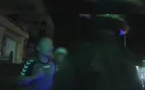 Khởi tố đối tượng chống đối, đập đầu vào kính khi bị kiểm tra nồng độ cồn