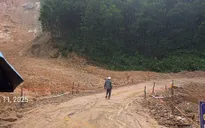 Sau bão số 13: Đường Trường Sơn Đông bị ảnh hưởng nặng, cầu Đăk Pờ Tó xói lở, tắc đường hoàn toàn