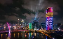 Tòa tháp Saigon Marina IFC rực sáng chào mừng đối tác chiến lược toàn diện Việt - Anh