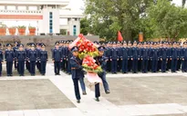 Cảnh sát biển Việt Nam dâng hương tưởng nhớ Chủ tịch Hồ Chí Minh