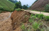 Đường vào di tích quốc gia đặc biệt hang Con Moong bị sạt lở nghiêm trọng