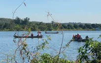 Lật thuyền, một người bị nước cuốn mất tích