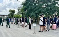 Tiếp nhận 57 công dân Việt Nam do Campuchia trao trả, trong đó 3 người bị truy nã